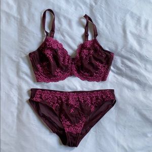 Wacoal 36DD Lace Underwire Bra & Underwear Set